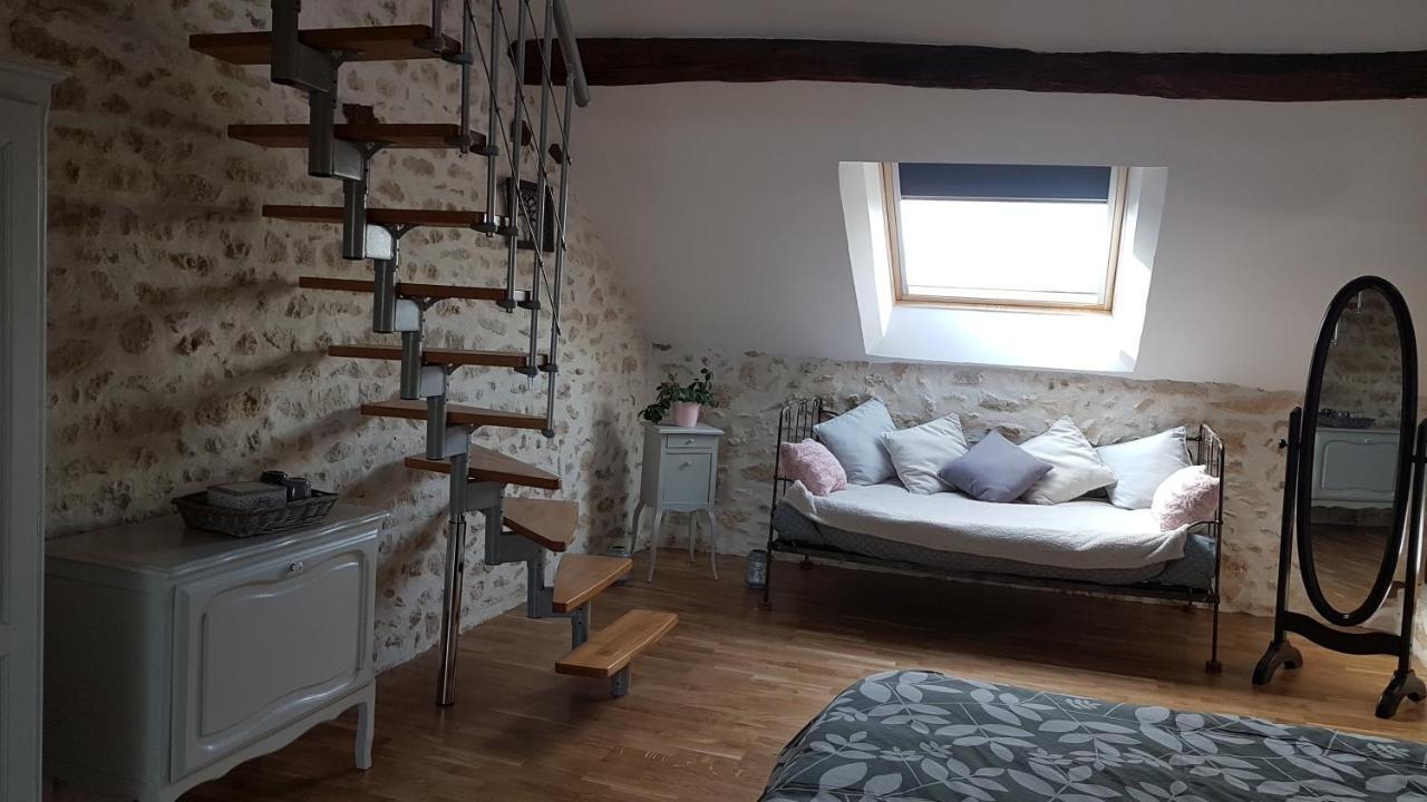 Le Pre De La Rue Bed & Breakfast Bouesse Exterior foto