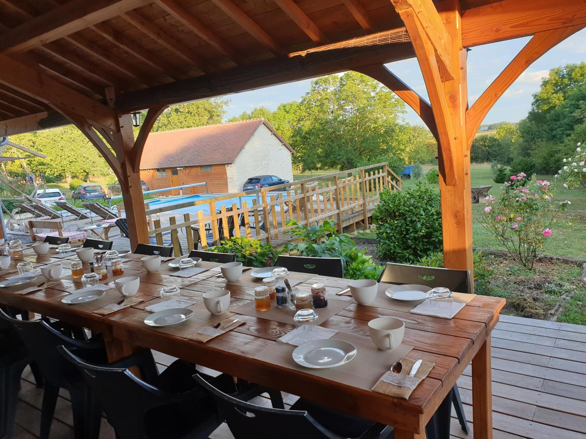 Le Pre De La Rue Bed & Breakfast Bouesse Exterior foto